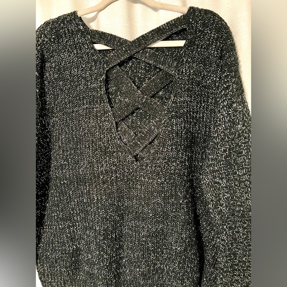 Forever 21 Black and White chunky knit sweater. Criss cross Straps on back - Picture 2 of 5